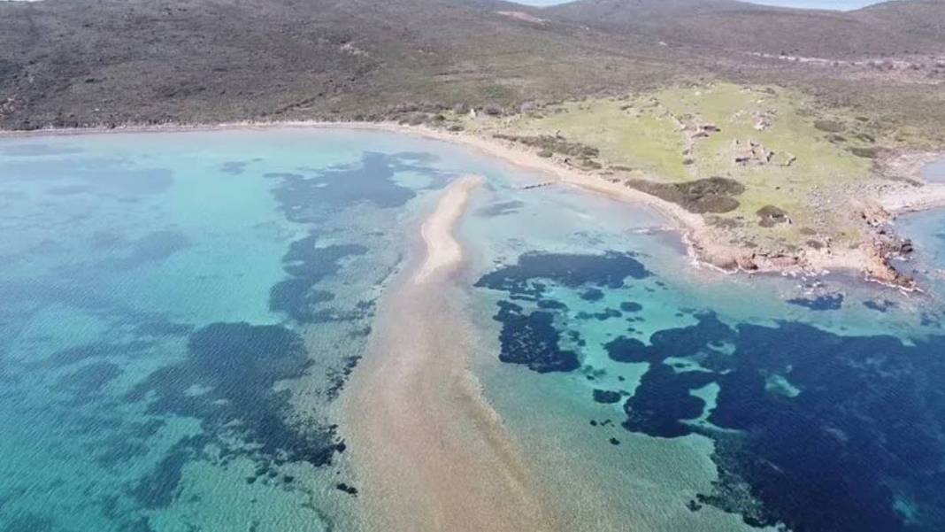 Burası Maldivler değil Türkiye'nin tam ortası! Kimse bu saklı adayı bilmiyor, suyun içinden yürüyerek gidilen cennet 2